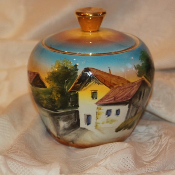 PORTUGAL HAND PAINTED CANISTER BISCUT COOKIE JAR